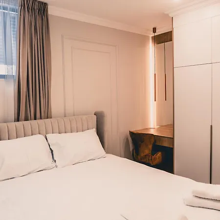 One-bedroom With Free Parking In Zorilor *