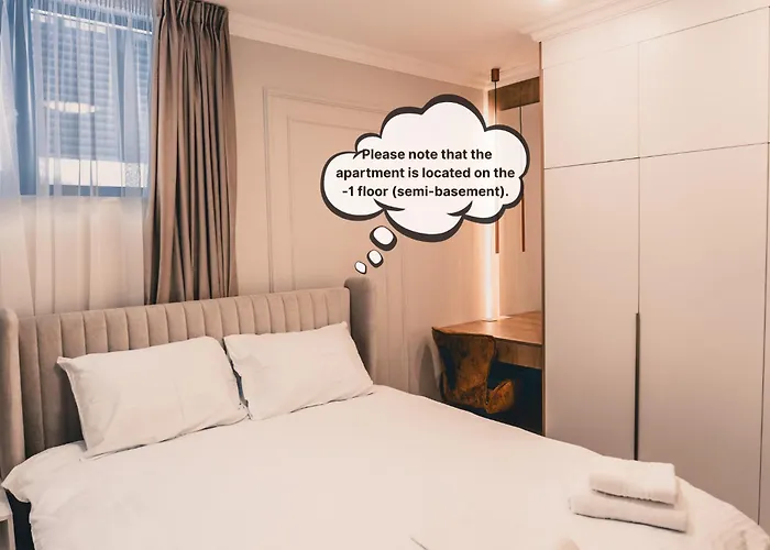 Refined One-bedroom By Cometei Residence, Quiet Area Apartment Cluj-Napoca