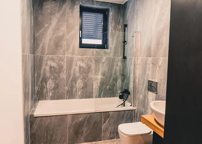 Apartamento Refined One-bedroom By Cometei Residence, Quiet Area