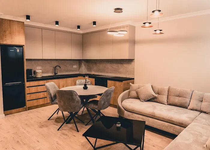 Apartamento Refined One-bedroom By Cometei Residence, Quiet Area