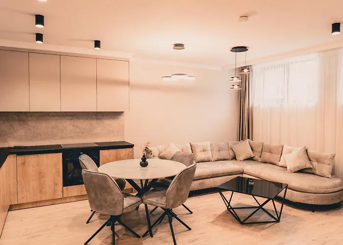 Refined One-bedroom By Cometei Residence, Quiet Area Apartamento